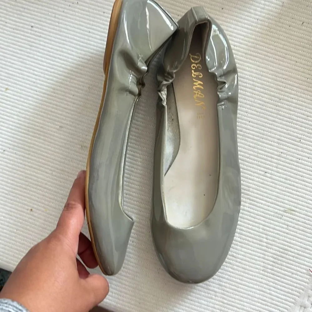 Vintage Delman size 7 green grey flats